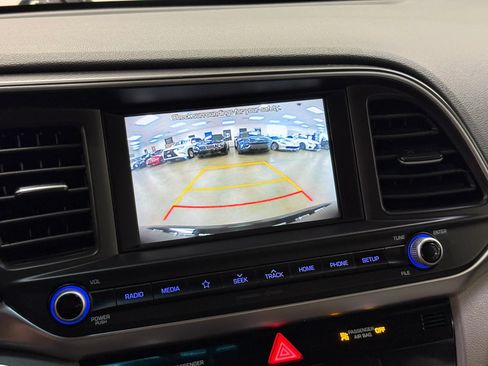 Used 2019 Hyundai Elantra ECO FWD image 20