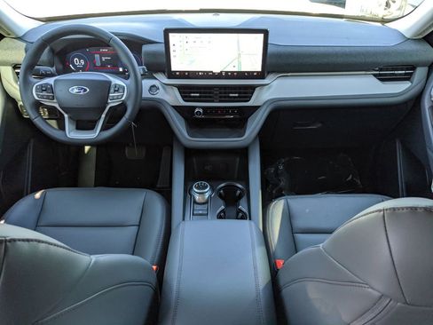 New 2026 Ford Explorer Active w/ Active Comfort Package image 12