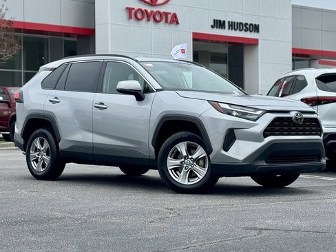 Used 2024 Toyota RAV4 XLE image 2