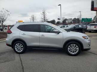 Used 2018 Nissan Rogue SV w/ Premium Package video 2