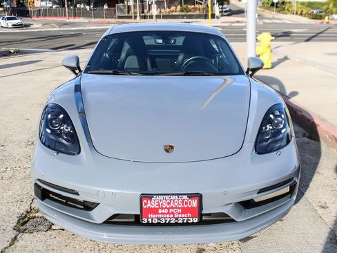 Used 2025 Porsche 718 Cayman RWD image 9