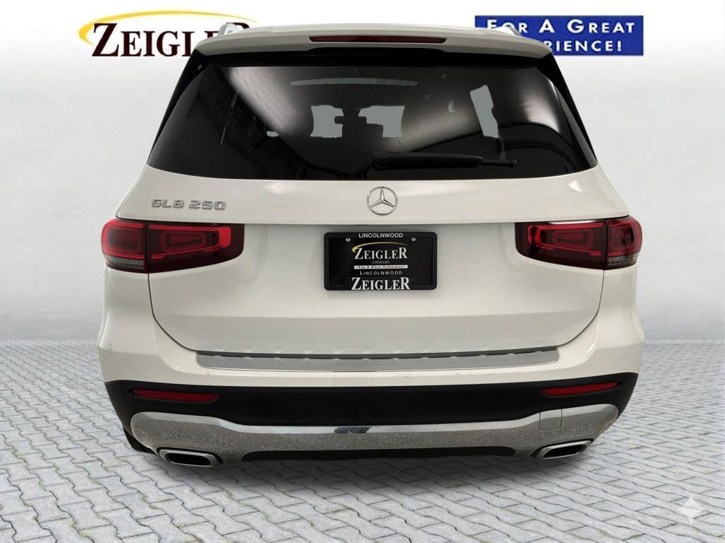 Used 2023 Mercedes-Benz GLB 250 image 9