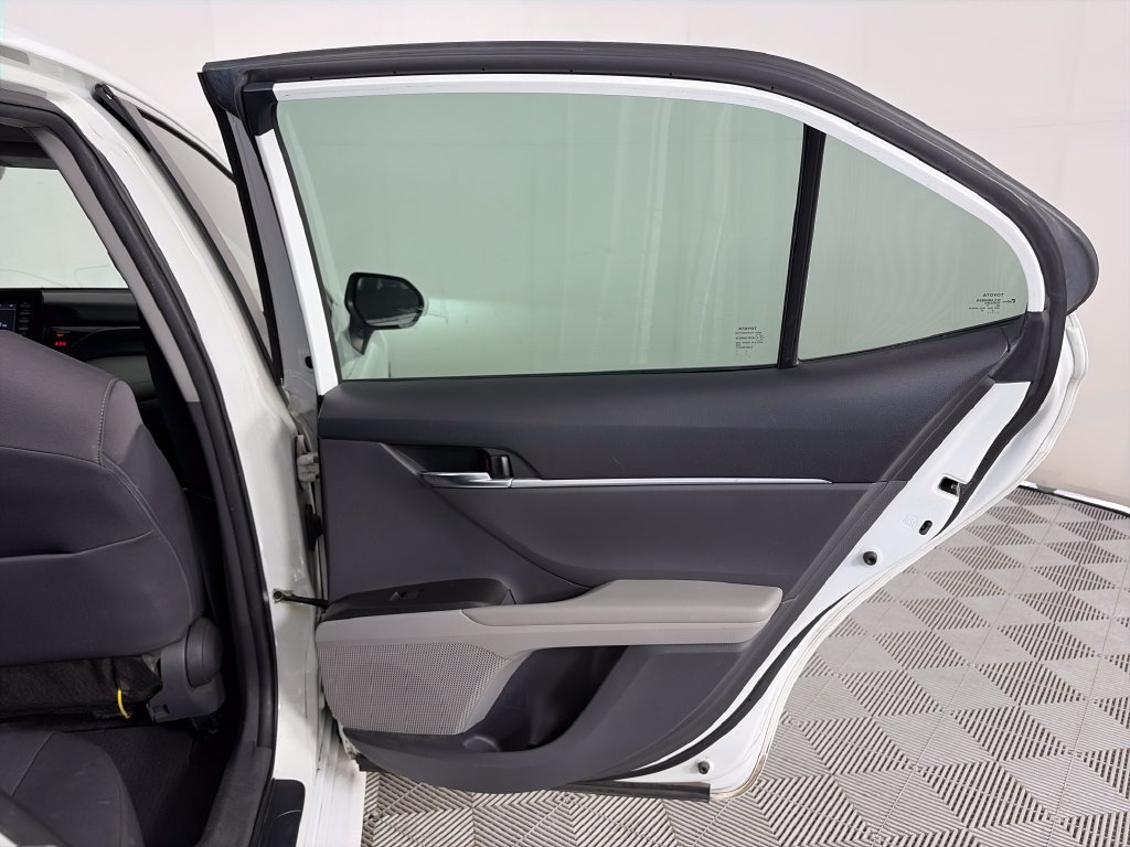 Used 2021 Toyota Camry LE FWD image 24