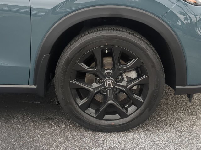 Used 2024 Honda HR-V Sport image 11