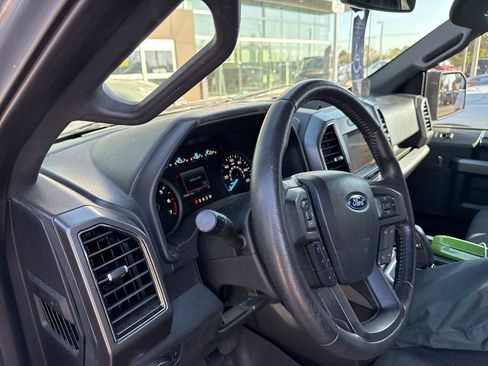 Used 2019 Ford F150 XLT w/ Equipment Group 302A Luxury image 4