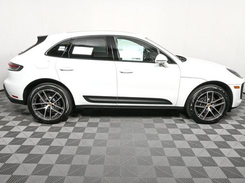 Certified 2026 Porsche Macan image 28