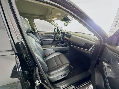 Used 2023 Nissan Rogue SL w/ SL Premium Package FWD image 32