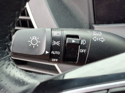 Used 2024 Kia Seltos SX image 23