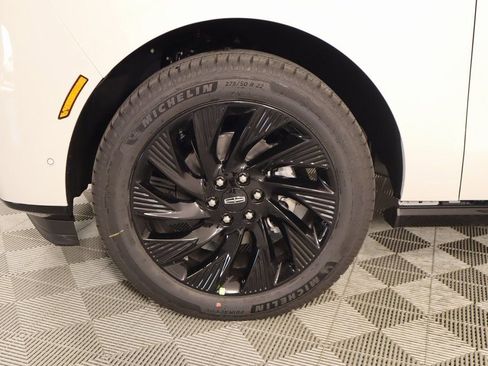 New 2025 Lincoln Navigator Reserve w/ Jet Appearance Package AWD/4WD image 19