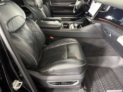Used 2024 Jeep Grand Wagoneer L Series III w/ Rear Seat Video Group 1 AWD/4WD image 12