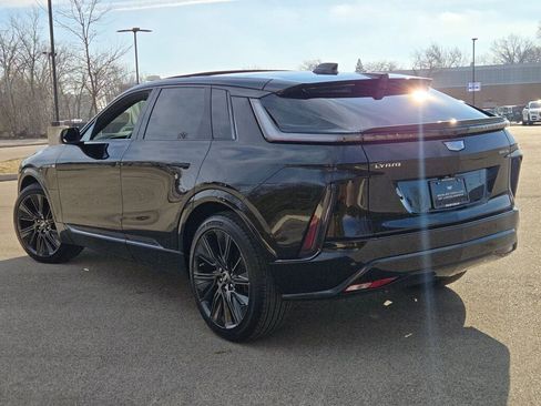 New 2026 Cadillac Lyriq Signature Sport AWD/4WD image 14