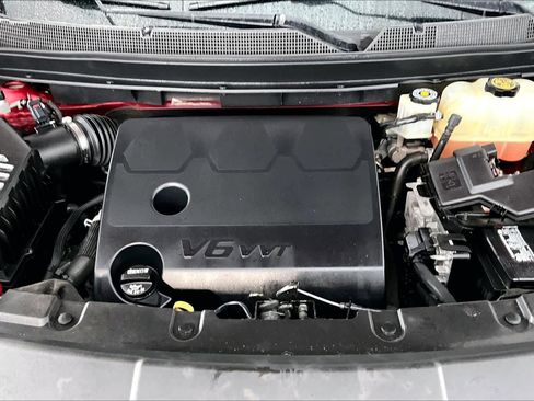 Used 2020 Chevrolet Traverse RS AWD/4WD image 32