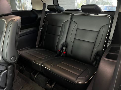 Used 2021 GMC Acadia Denali w/ GMC Pro Grade Package AWD/4WD image 24