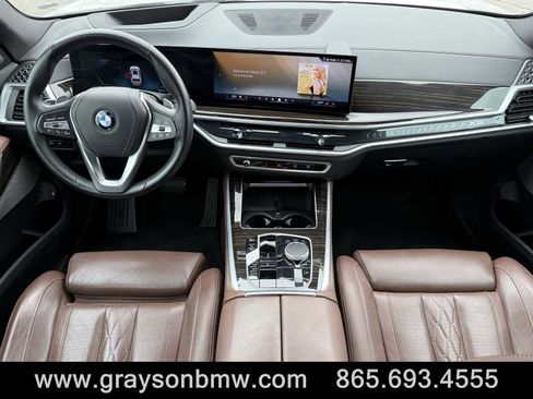 Used 2025 BMW X5 xDrive50e image 15