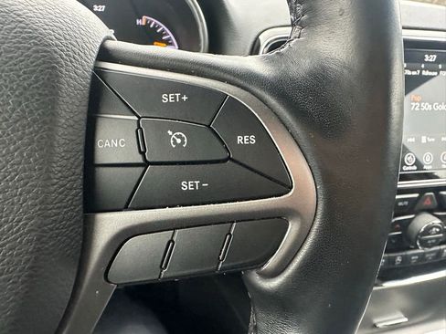 Used 2021 Jeep Grand Cherokee Limited w/ Luxury Group II image 12