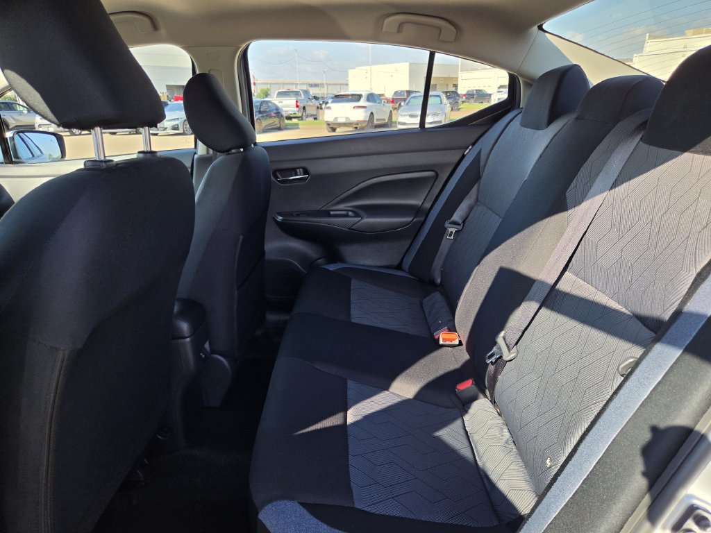 Used 2025 Nissan Versa SV FWD image 26