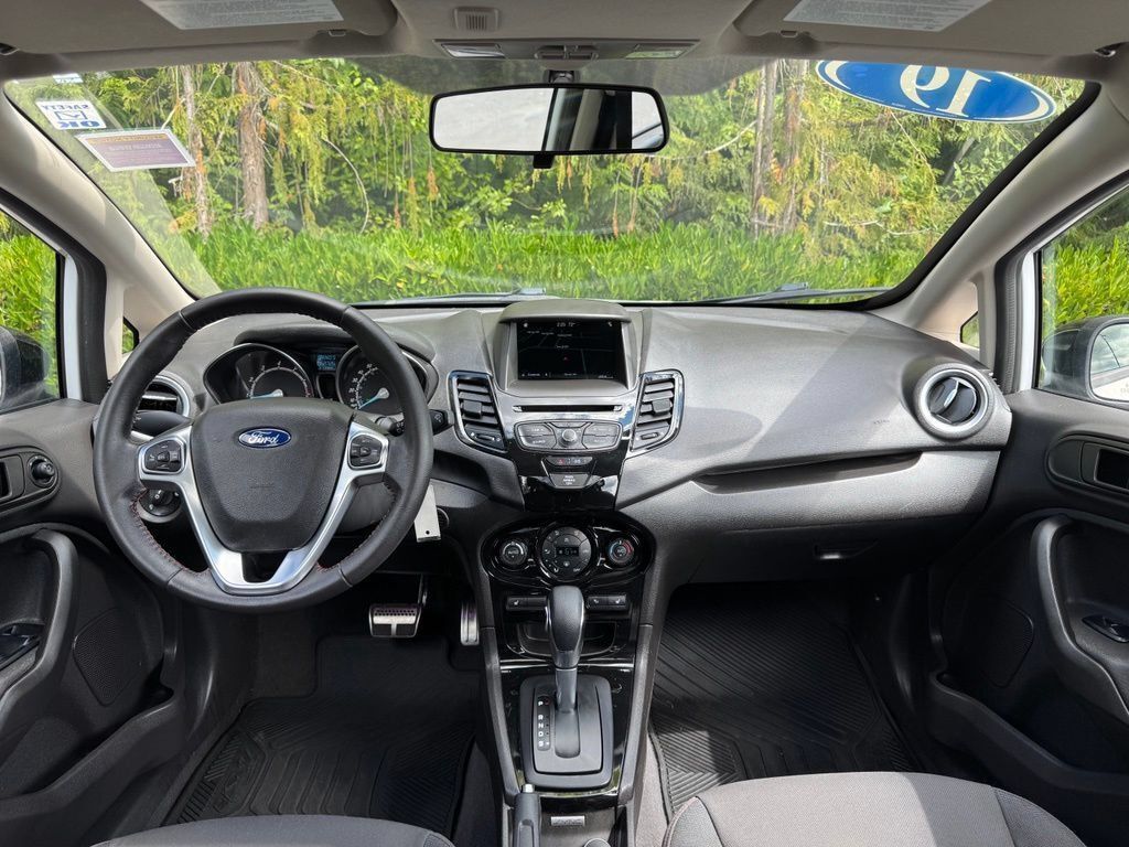 Used 2019 Ford Fiesta ST-Line w/ ST Line Cold Weather Package FWD image 5