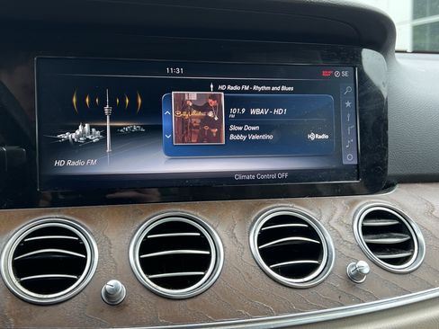 Certified 2017 Mercedes-Benz E 300 image 23