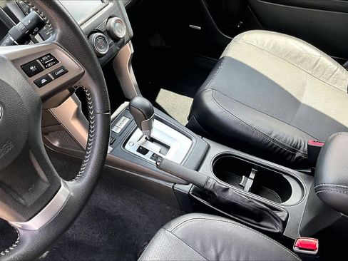 Used 2014 Subaru Forester 2.5i Touring AWD/4WD image 17