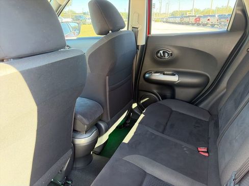 Used 2017 Nissan Juke SV image 11