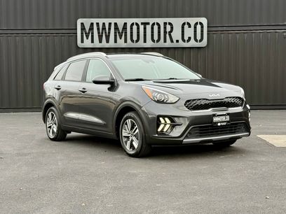 Used 2022 Kia Niro LXS