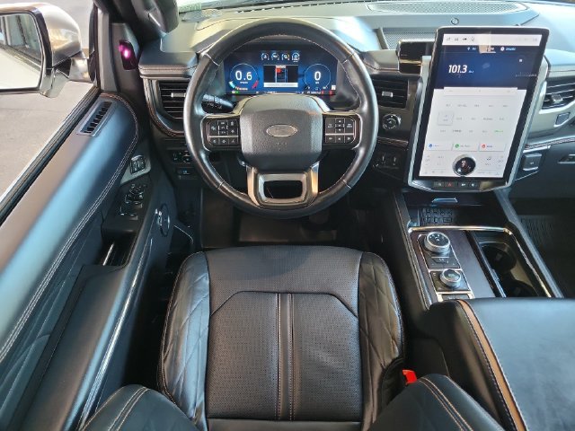 Used 2024 Ford Expedition Max Platinum AWD/4WD image 7