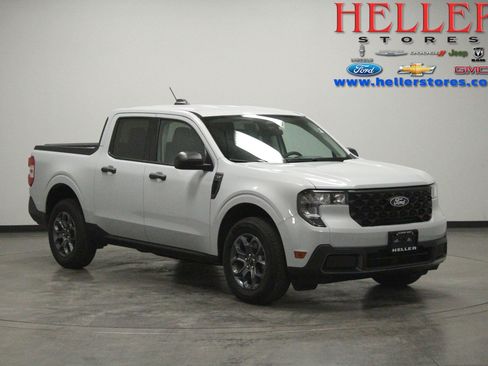 Used 2025 Ford Maverick XLT FWD image 1