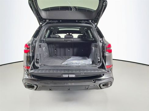New 2026 BMW X5 xDrive40i w/ M Sport Package AWD/4WD image 26