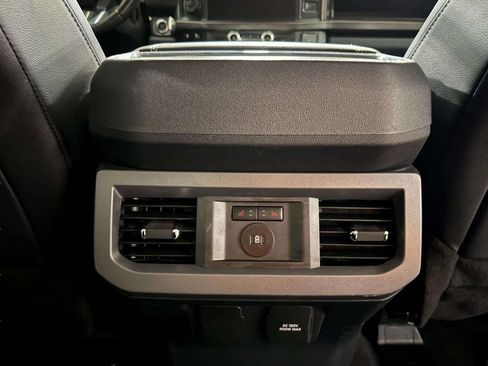 Used 2024 Ford F250 Lariat w/ Lariat Ultimate Package AWD/4WD image 16