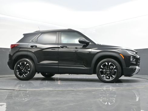 Used 2023 Chevrolet TrailBlazer LT FWD image 42