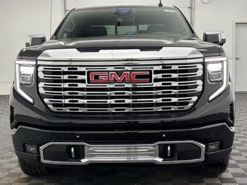 New 2026 GMC Sierra 1500 Denali w/ Denali Reserve Package image 15