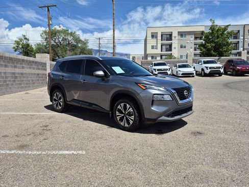 Used 2022 Nissan Rogue SV w/ SV Premium Package AWD/4WD image 7