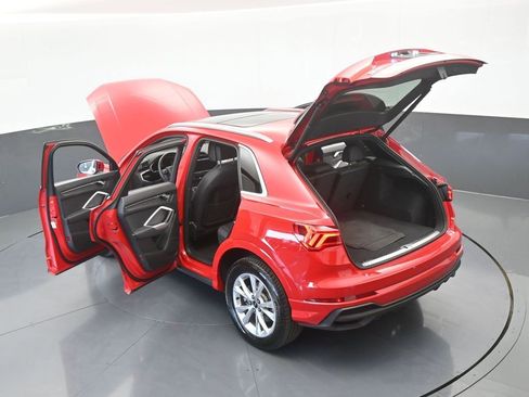Used 2025 Audi Q3 2.0T Premium AWD/4WD image 61