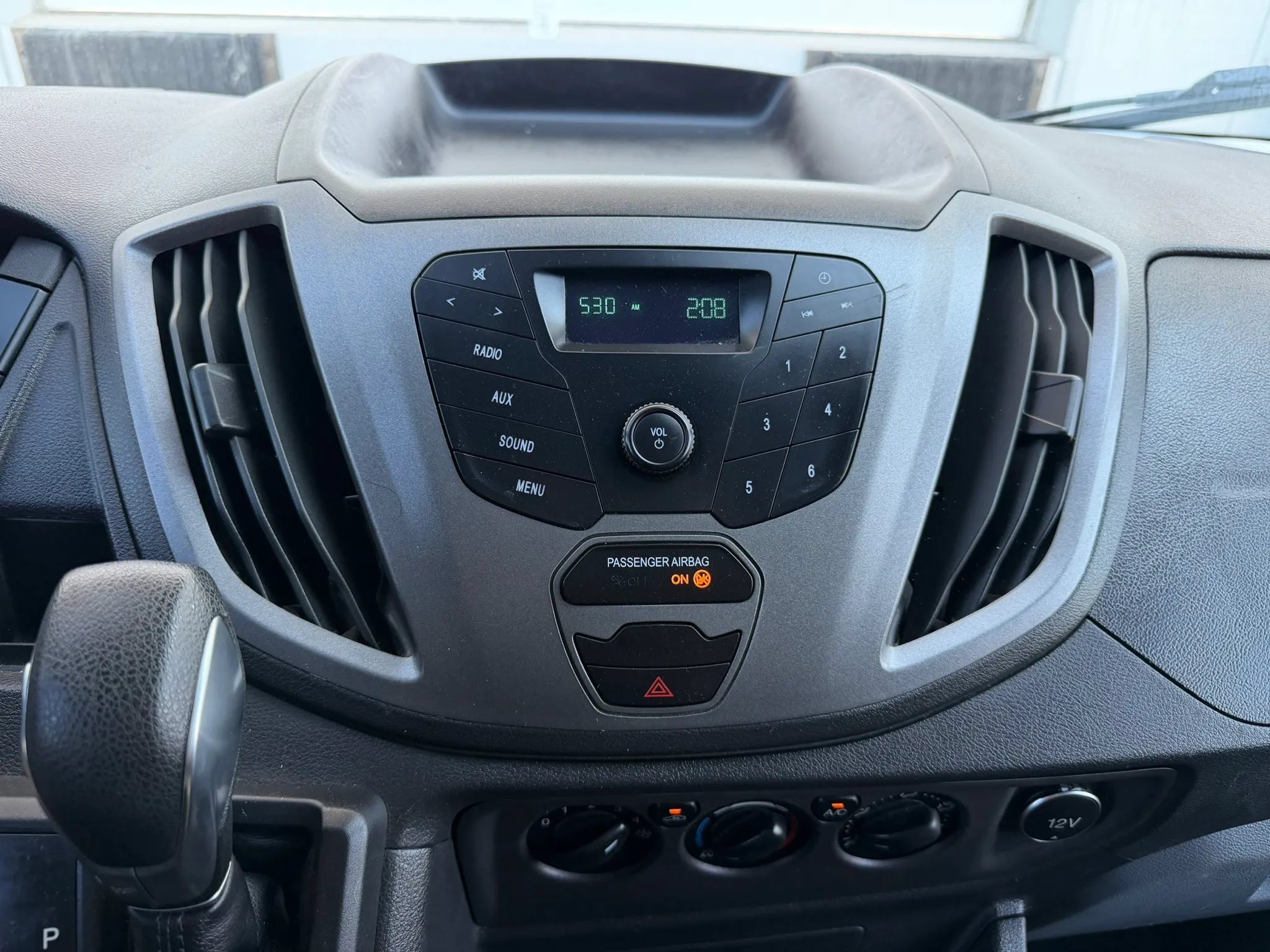 Used 2019 Ford Transit 150 130 Low Roof RWD image 17
