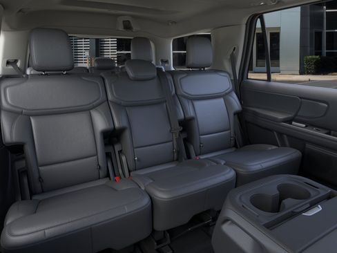 New 2026 Ford Expedition Active AWD/4WD image 11