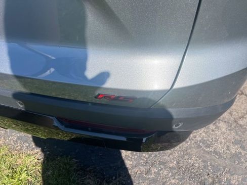 Used 2025 Chevrolet Equinox RS w/ Safety and Technology Package image 5