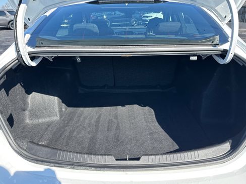 Used 2024 Chevrolet Malibu LT image 20