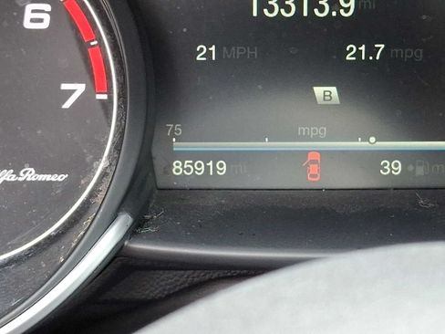 Used 2017 Alfa Romeo Giulia AWD w/ Cold Weather Package image 20