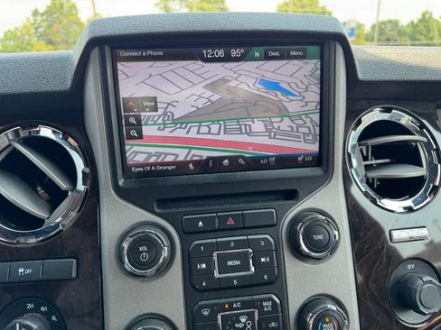 Used 2014 Ford F250 Platinum AWD/4WD image 22