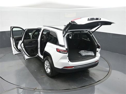 New 2025 Jeep Grand Cherokee Laredo X w/ Luxury Tech Group I image 50