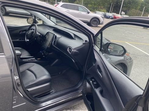 Used 2020 Toyota Prius Prime XLE image 26