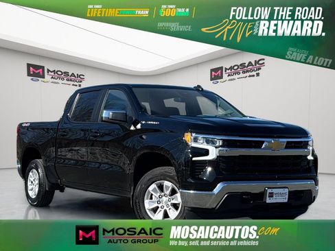 Used 2025 Chevrolet Silverado 1500 LT image 1