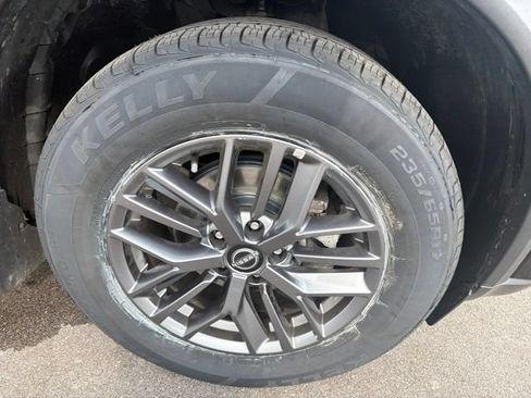 Used 2023 Nissan Rogue S AWD/4WD image 4