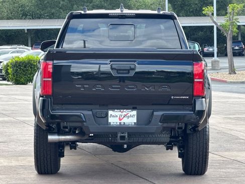 New 2025 Toyota Tacoma TRD Off-Road image 5