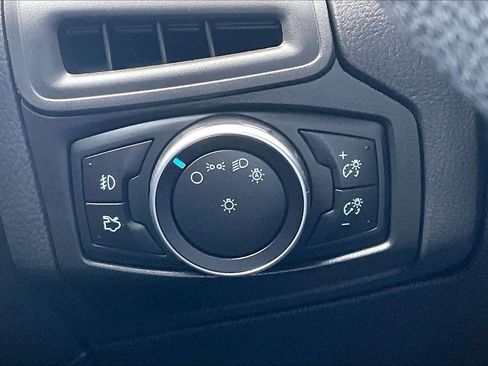 Used 2016 Ford Focus SE image 35