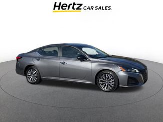 Used 2025 Nissan Altima 2.5 SV video 1