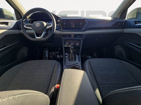 Used 2023 Volkswagen Taos SE image 3