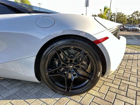 Used 2020 McLaren 720S Performance image 12