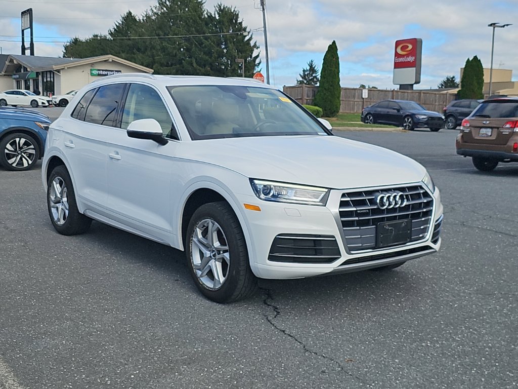 Used 2019 Audi Q5 2.0T Premium w/ Convenience Package AWD/4WD image 1