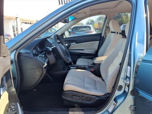 Used 2014 Honda Crosstour EX image 11